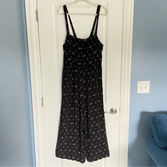 Madewell Smocked Crop Jumpsuit in Flower Toss 47312 - Picture 2 of 16
